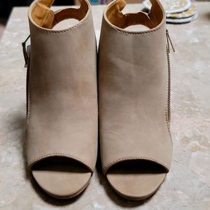 Womens Tan Wedges size 7